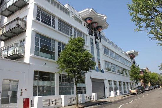 On the market: Two-bedroom apartment in the 1930s art deco Wallis Building in St John’s Wood, London, NW8