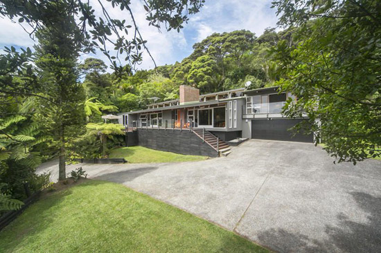 On the market: 1960s midcentury property in Titirangi, Waitakere City, New Zealand