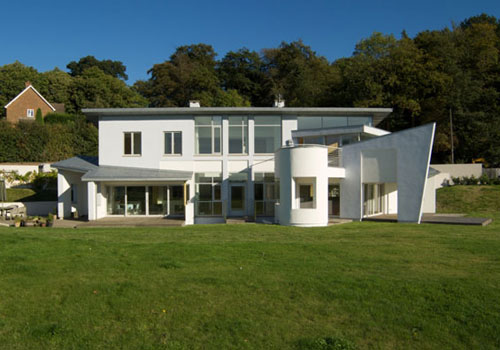 Contemporary modernism: Richard Reid-designed six-bedroom house in Old Chelsfield, Kent