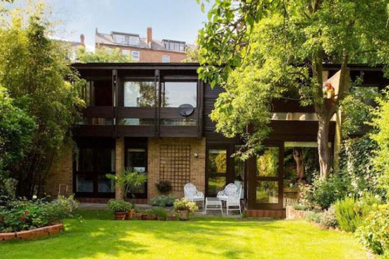 1970s Ted Levy-designed four-bedroom modernist property in London NW1