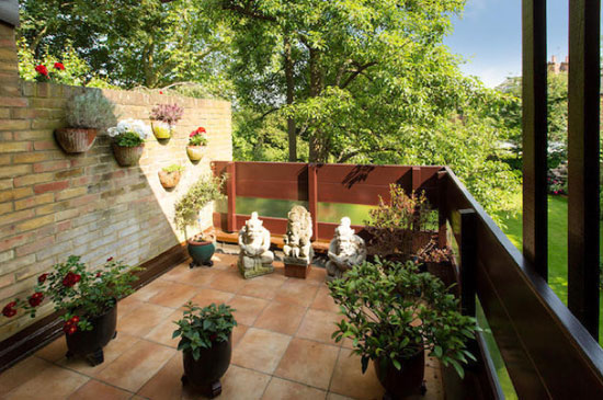 1970s Ted Levy-designed four-bedroom modernist property in London NW1