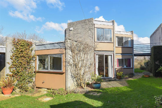 1960s Ahrends, Burton and Koralek modernist property in Old Headington, Oxford