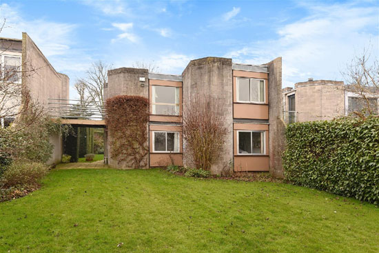 1960s Ahrends, Burton and Koralek modernist property in Old Headington, Oxford