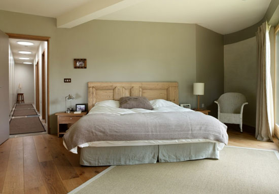 ox4 David Kirkland-designed single-storey property in Childrey, Oxfordshire
