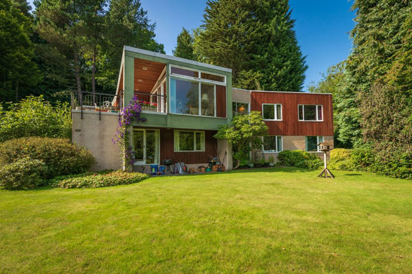 1960s midcentury modern house in Rait, Perth and Kinross, Scotland