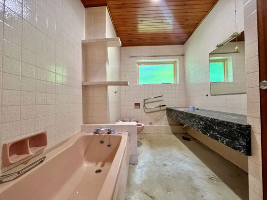 1960s modern house and time capsule in Plymouth, Devon