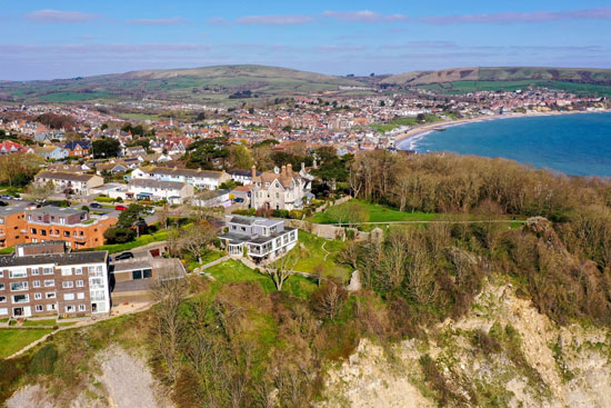 1960s John Morgan modern house in Swanage, Dorset