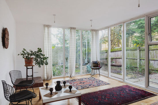 Span House: 1960s Eric Lyons-designed property on the Punch Croft Estate, New Ash Green, Kent