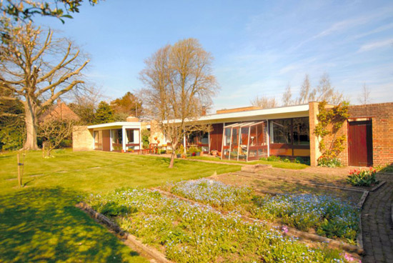 On the market: Palladio 1950s modernist property in Hythe, Kent