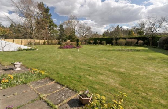 Crathinard 1970s three-bedroom modernist house in Blairgowrie, Perth and Kinross, Scotland