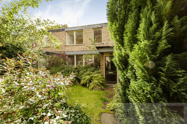 1960s Brian Robson modern house in Jesmond, Newcastle Upon Tyne