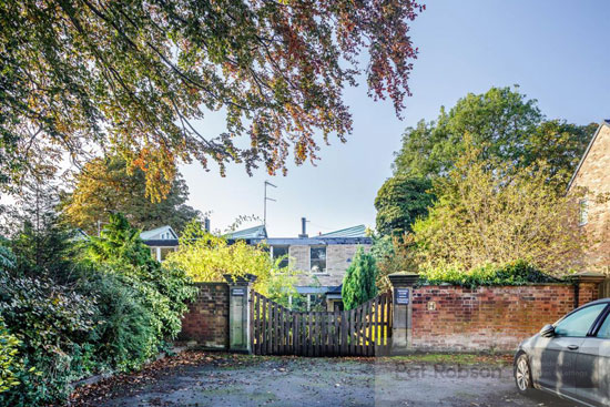 1960s Brian Robson modern house in Jesmond, Newcastle Upon Tyne