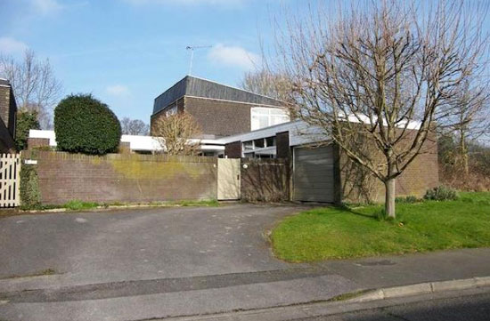 1960s four-bedroom modernist property in Pinner, Middlesex