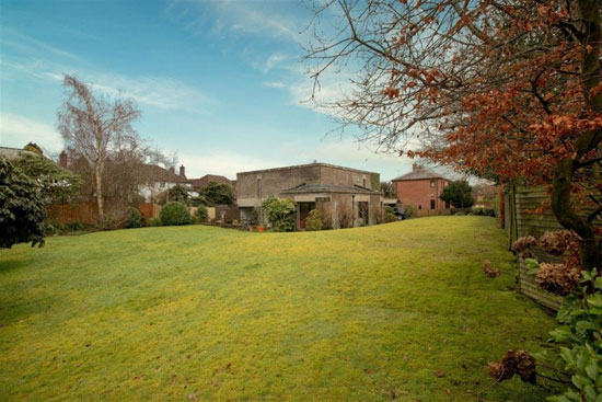 1980s Brian Lowe modern house in South Belfast, Northern Ireland