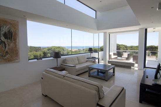 Vasco Vieira-designed four-bedroom modernist property in Vale do Lobo, Portugal