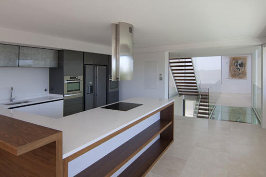 Vasco Vieira-designed four-bedroom modernist property in Vale do Lobo, Portugal