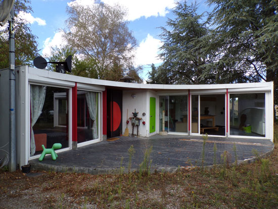 1960s Serge Binotto-designed circular property in Mirepoix, Ariège, south west France