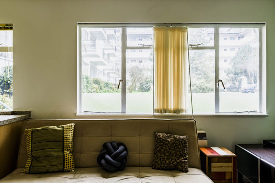 Apartment in 1930s Frederick Gibberd Pullman Court in Streatham Hill, London SW2