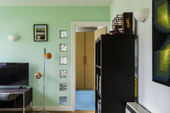 Apartment in 1930s Frederick Gibberd Pullman Court in Streatham Hill, London SW2