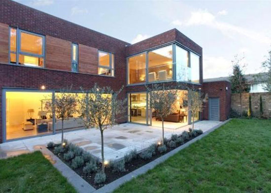 Modernist-inspired seven bedroom house in Putney, London SW15