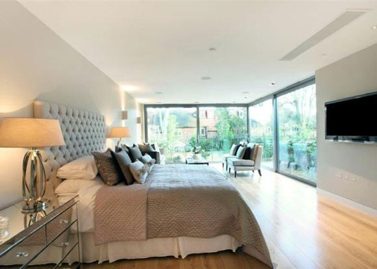 put5 Modernist-inspired seven bedroom house in Putney, London SW15
