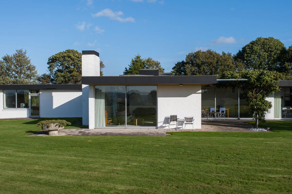 1960s John Schwerdt modernist house in Rye, East Sussex