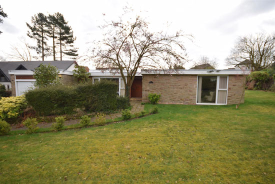 1960s modern house in Ravenshead, Nottinghamshire