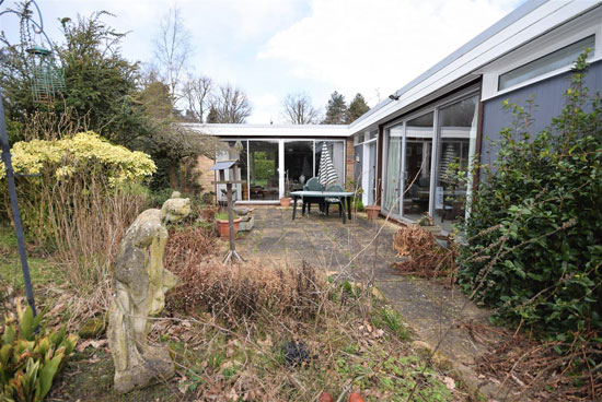 1960s modern house in Ravenshead, Nottinghamshire