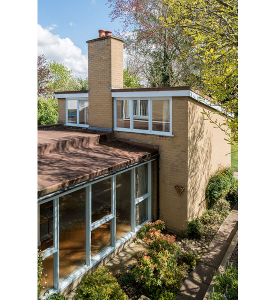 1950s Dex Harrison modern house in Ruislip, Middlesex