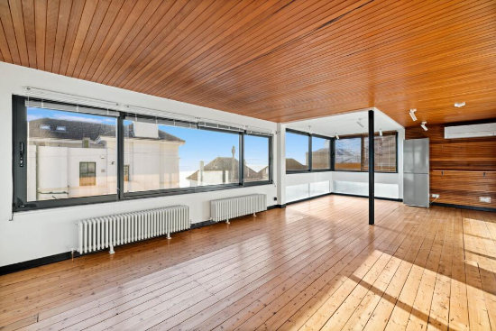 1960s John Floydd midcentury modern house in Sandgate, Kent