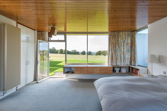 1960s John Schwerdt modernist house in Rye, East Sussex