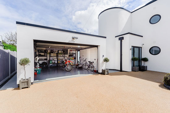 Contemporary art deco-style property in Frinton-On-Sea, Essex