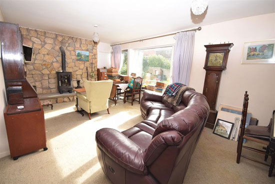 1960s modern house in Ravenshead, Nottinghamshire