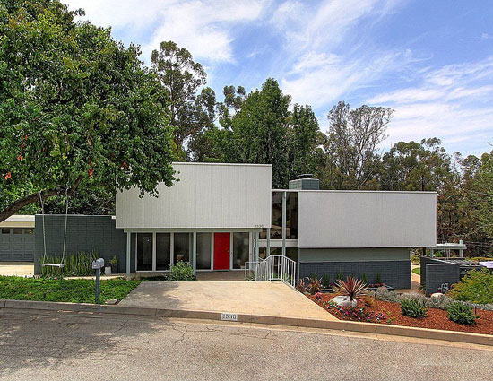 1960s Guy W. Pierce-designed modernist property in Redlands California, USA