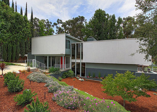 1960s Guy W. Pierce-designed modernist property in Redlands California, USA