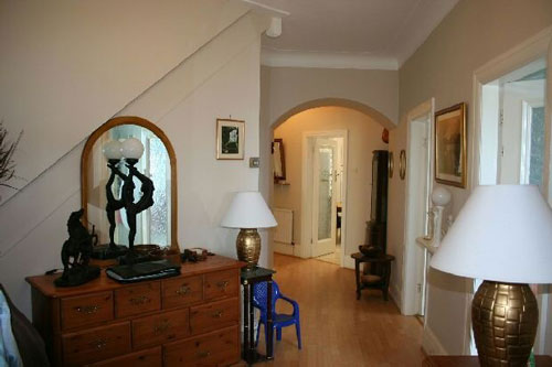rhos4 Six-bedroomed 1930s art deco property in Rhos-on-Sea, Colwyn Bay, North Wales