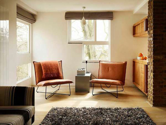 Three-bedroom apartment in the grade II-listed 1950s Langham House Close, Richmond upon Thames, Surrey
