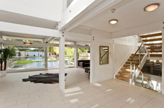 richmond4 Six-bedroom modernist Huf Haus in Kingston Upon Thames, Surrey