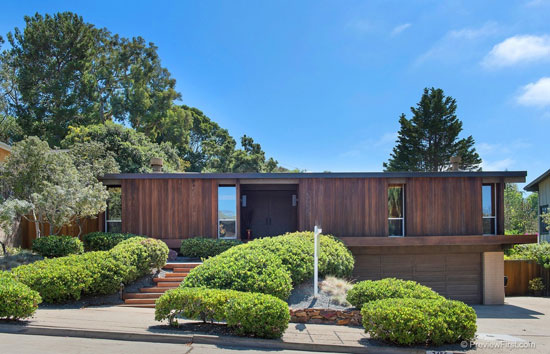1960s Ronald Davis-designed midcentury property in San Diego, California, USA