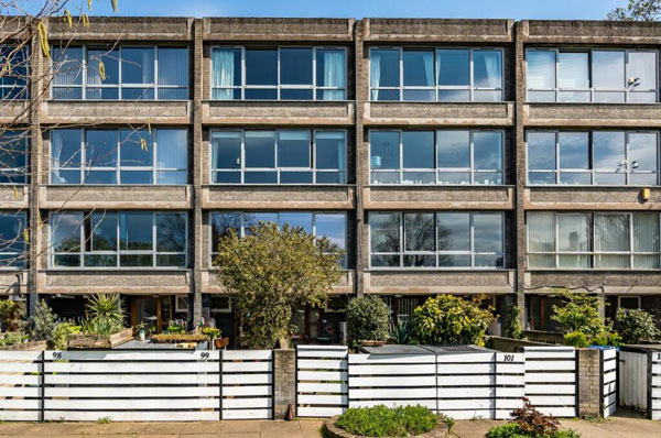 1960s Arthur Rubenstein brutal townhouse in London SE3