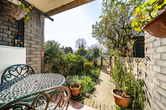 1960s Arthur Rubenstein brutal townhouse in London SE3