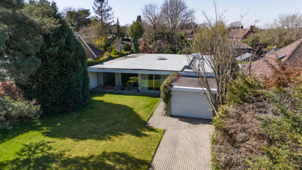 1970s modern house in Basingstoke, Hampshire