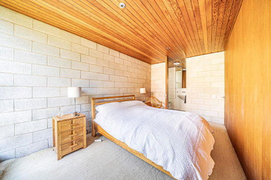 1970s modern house in Basingstoke, Hampshire