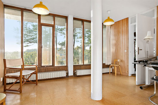 1960s architect-designed modernist property in Trollasen, Sweden