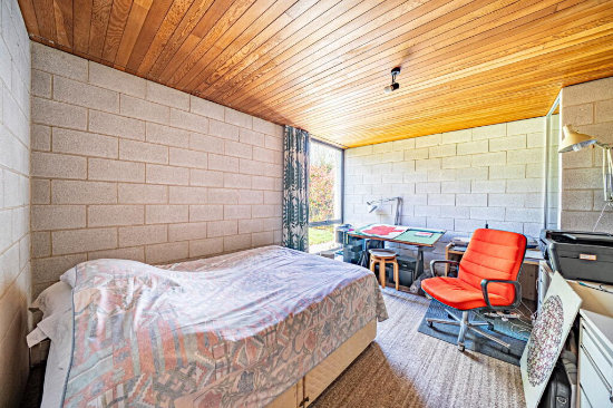 1970s modern house in Basingstoke, Hampshire