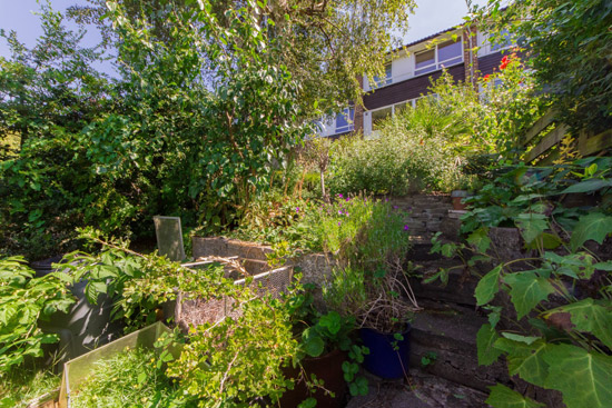 1960s modernist townhouse in London SE19