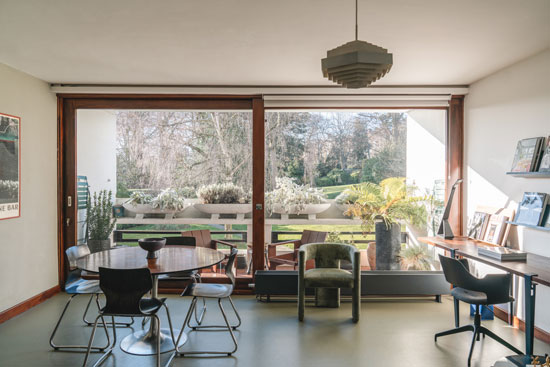 1960s apartment in Southwood Park, London N6