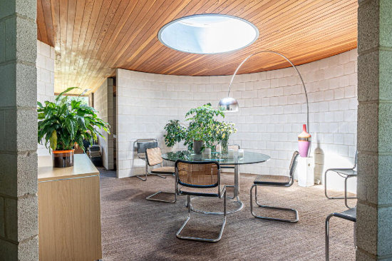 1970s modern house in Basingstoke, Hampshire