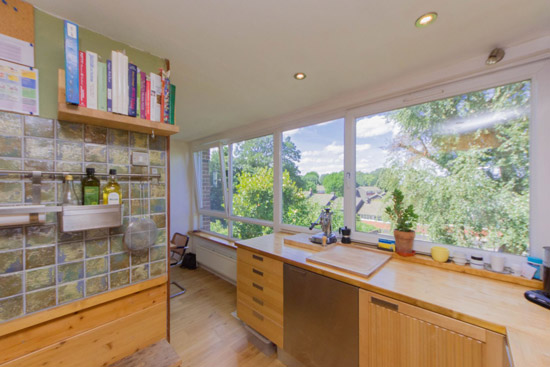 1960s modernist townhouse in London SE19