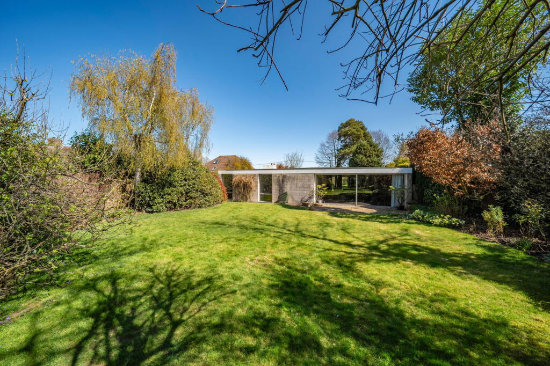 1970s modern house in Basingstoke, Hampshire